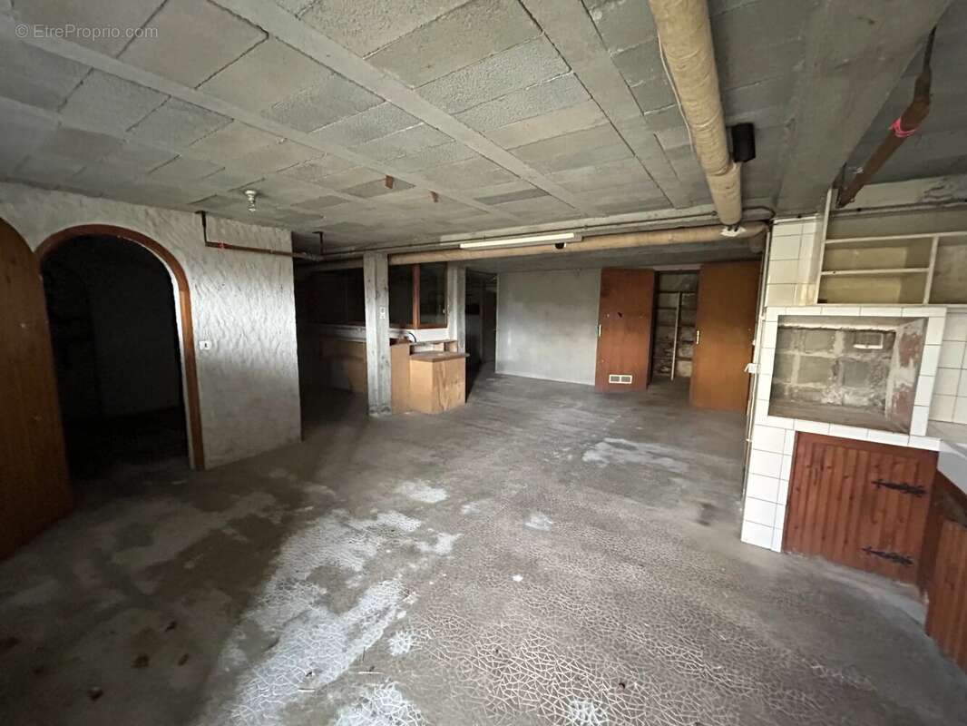 Maison à MONCOUTANT