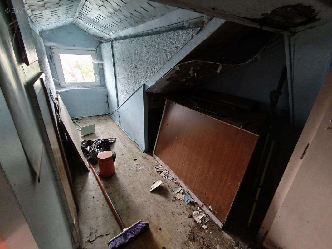 Maison à SAINT-LOUP-SUR-SEMOUSE