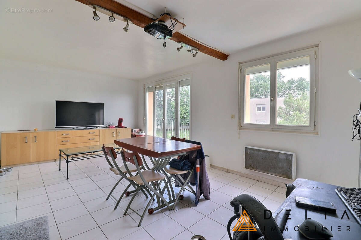 Appartement à FEYZIN