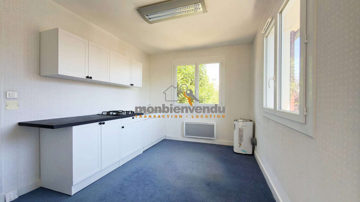 Maison 136 m² à Aurillac  - photo 3