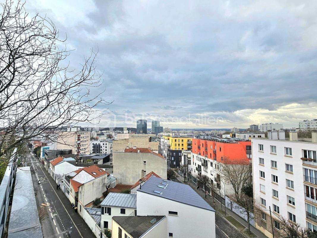 Métro Mairie DUPLEX dernier étage avec Terrasse ROOFTOP de 78m² SUD parking cave DPE C - photo 4