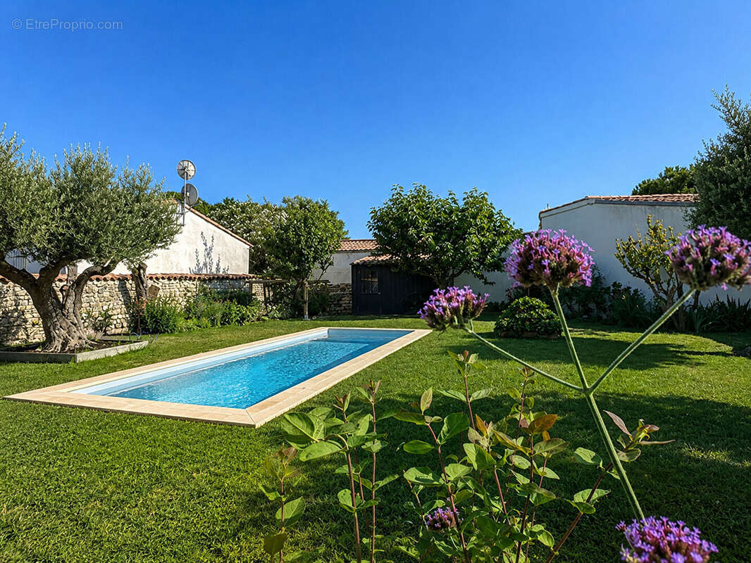 Maison Sainte Marie De Re 4 pièce(s) 152 m2 - photo 8