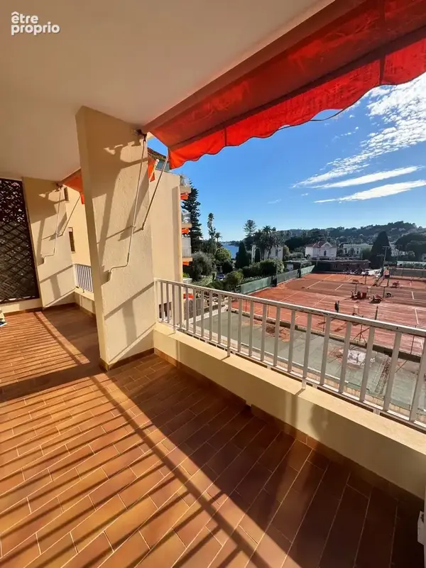 Centre - Grand Studio - Terrasse 12M2 - Vue mer - photo 2