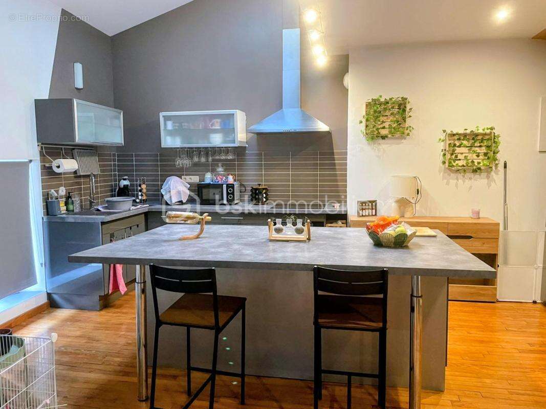 Charmante maison de bourg avec mezzanine au cœur de Villerest - photo 2