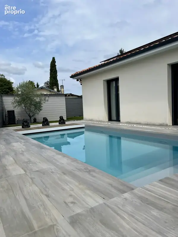 Coup de cœur   Élégante contemporaine de plain-pied avec piscine chauffée - photo 22