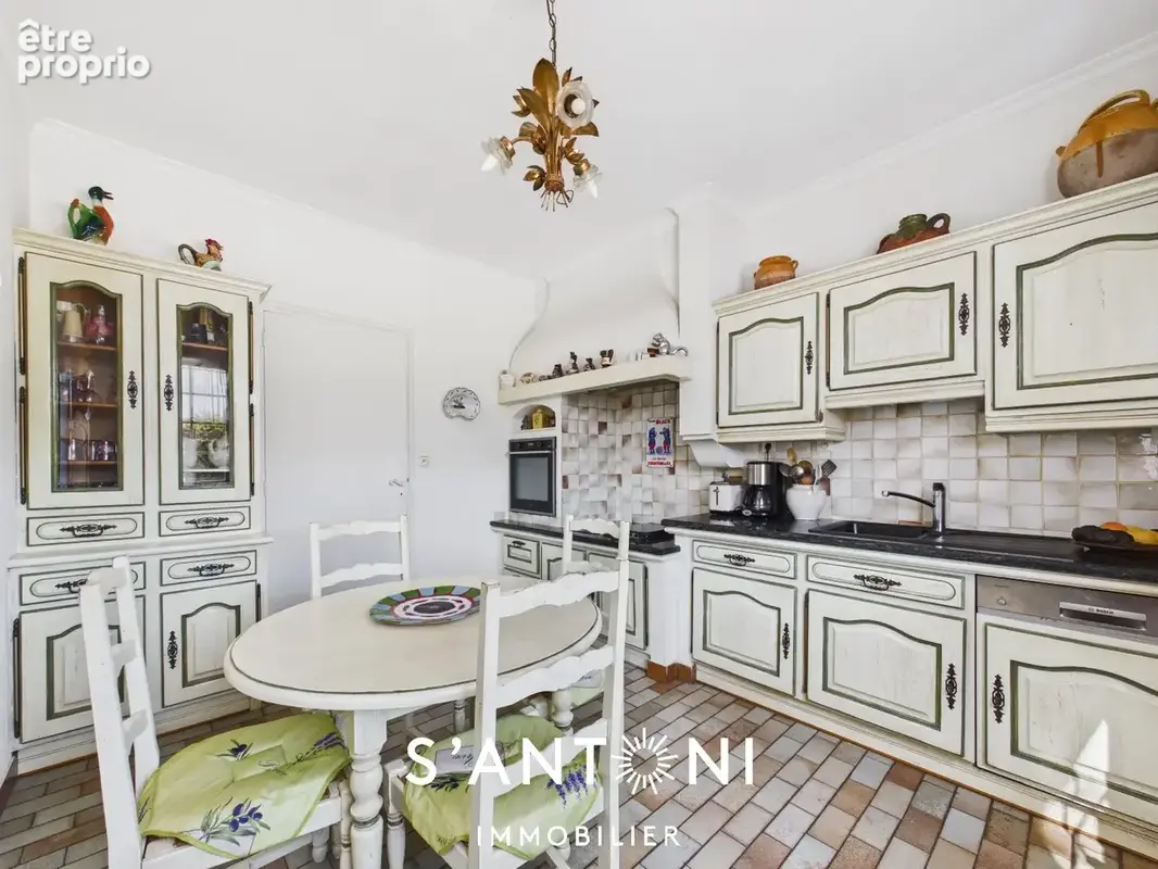 Propriété de caractère avec piscine et double garage - photo 7