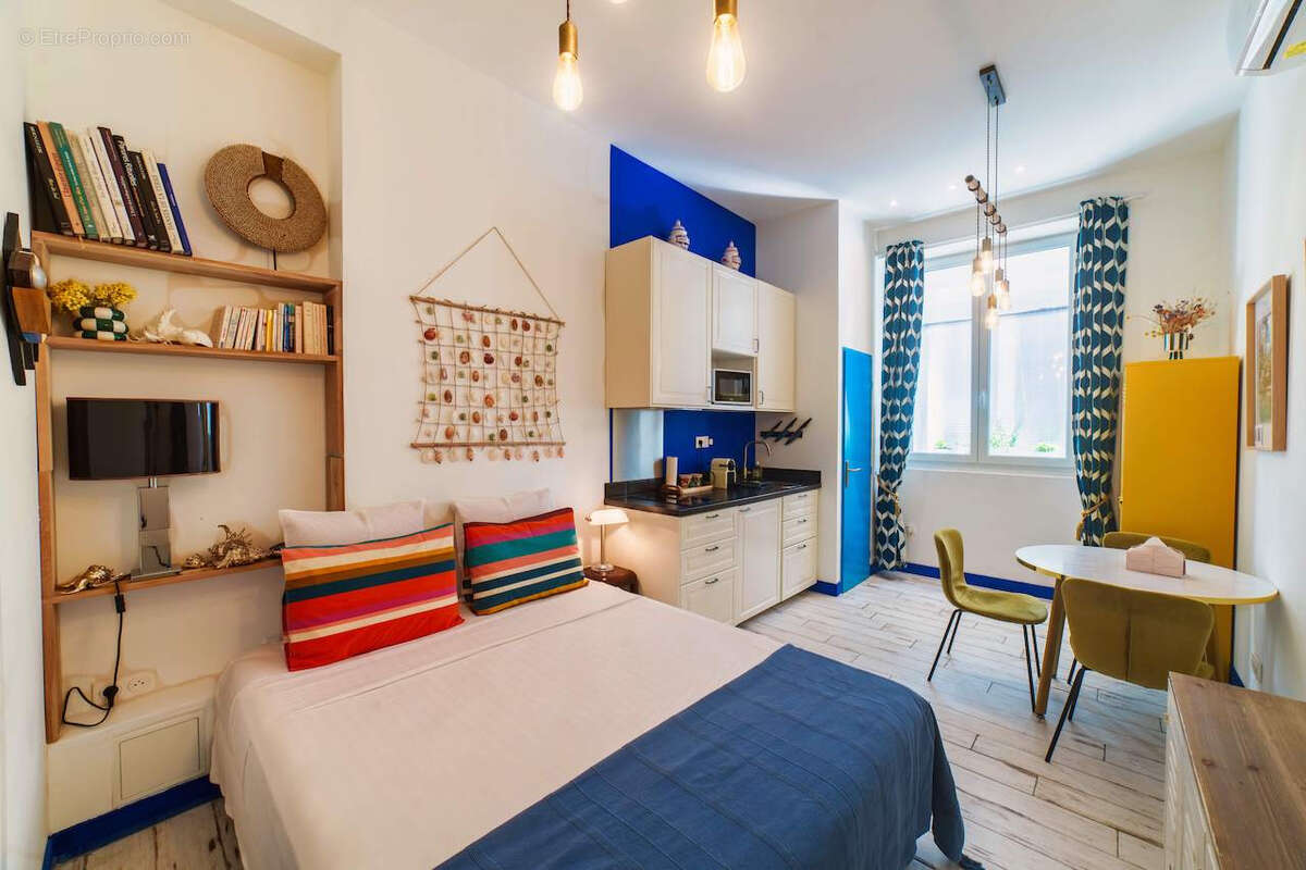 Appartement à MARSEILLE-1E