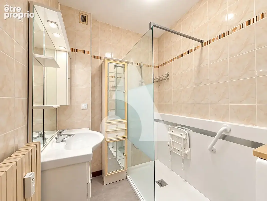 Appartement Aix Les Bains 2 pièce(s) 52 m2 - photo 4