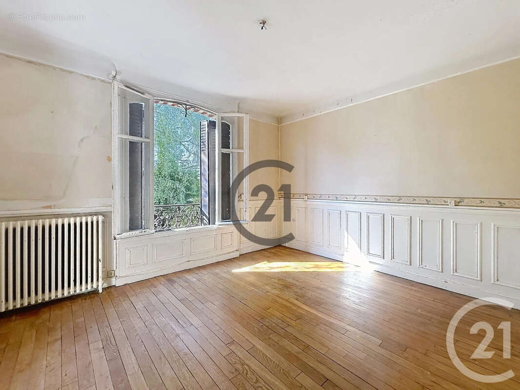 Maison 118 m² à Bois-Le-Roi  - photo 7