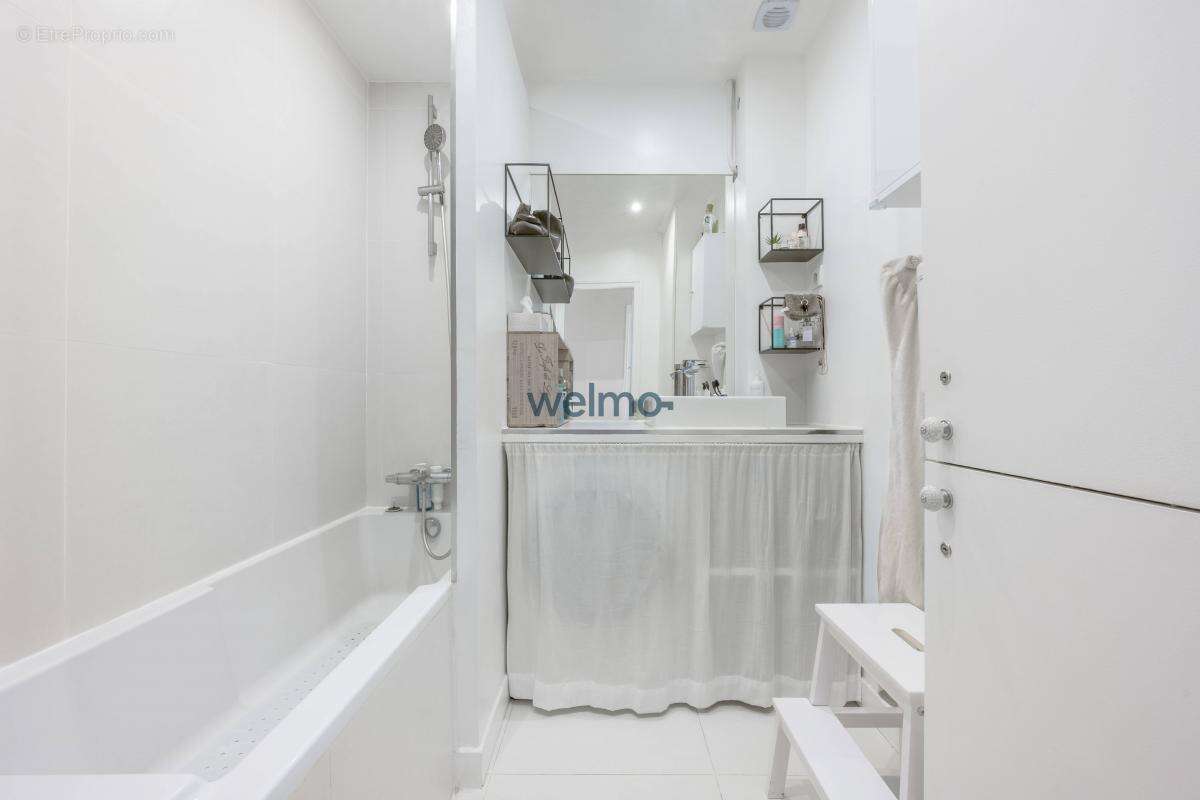 Appartement à LEVALLOIS-PERRET