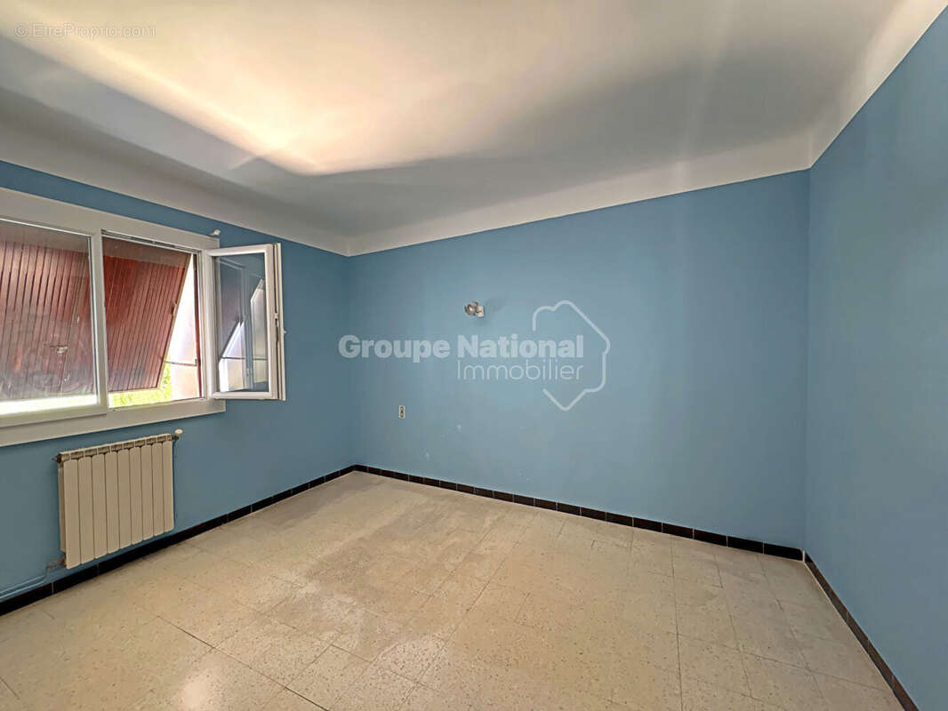 Mas de village 240 M² - piscine - garage - photo 10