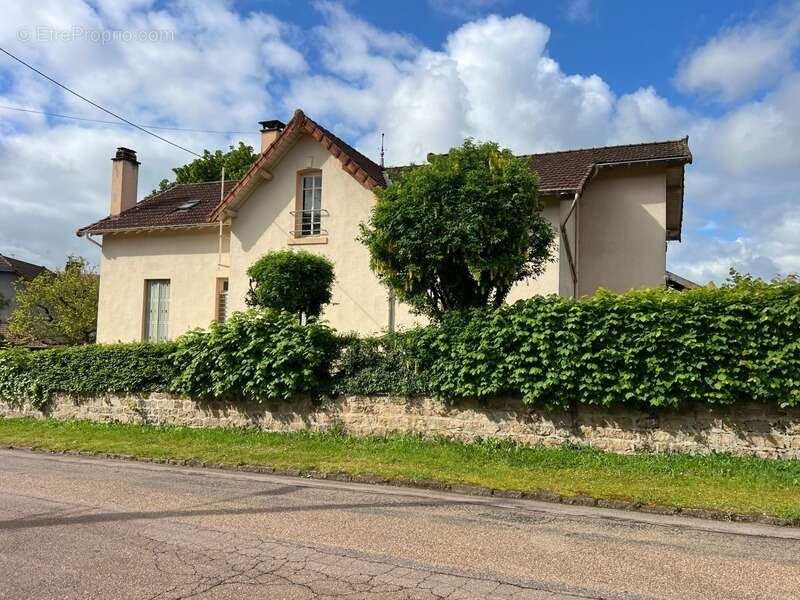 Maison à CHAUFFAILLES