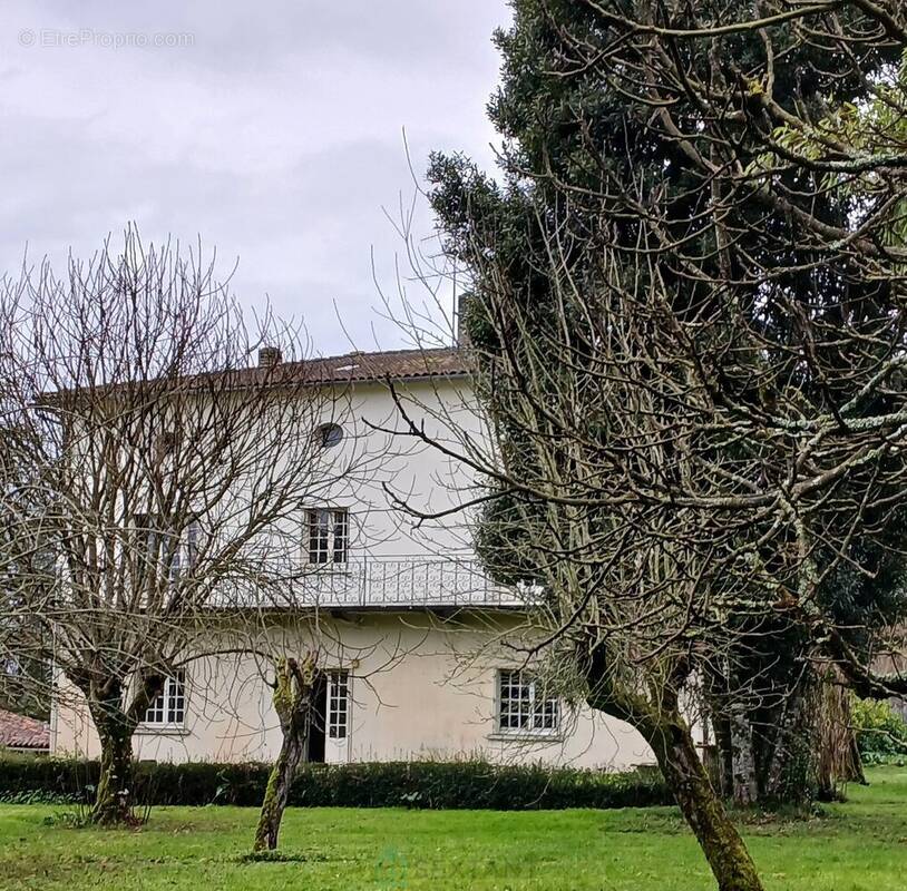 Maison à SAINT-AULAYE