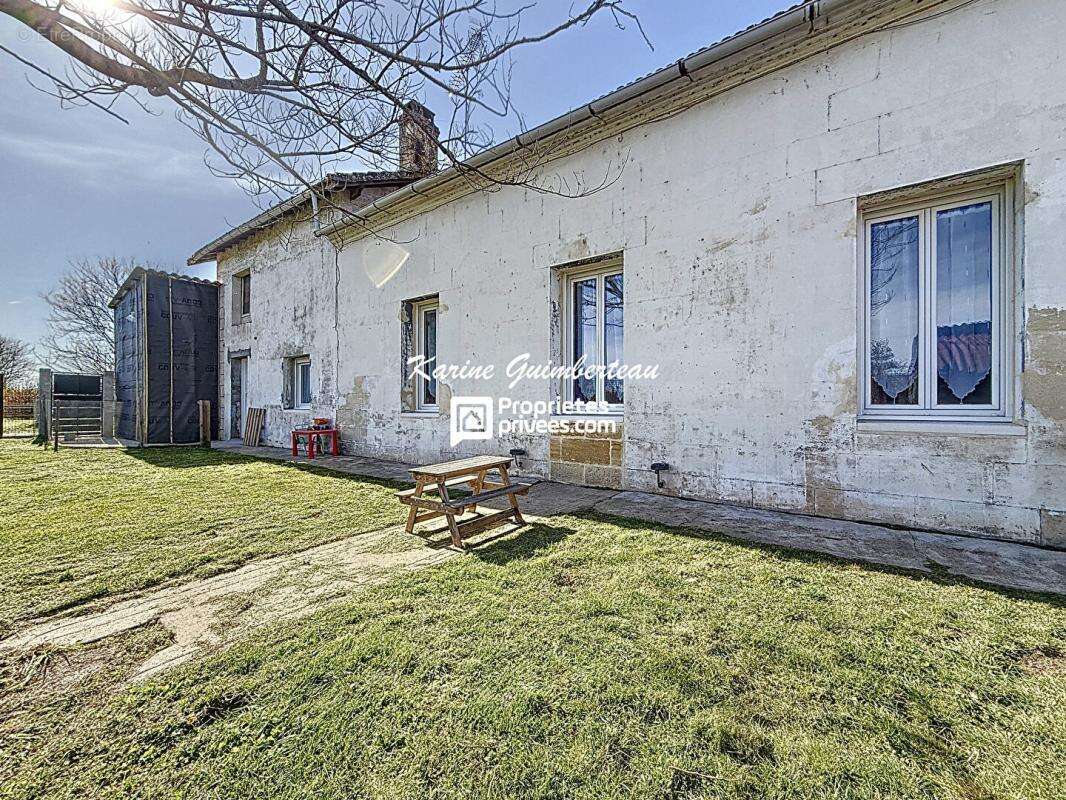Maison à SAINT-DENIS-DE-PILE