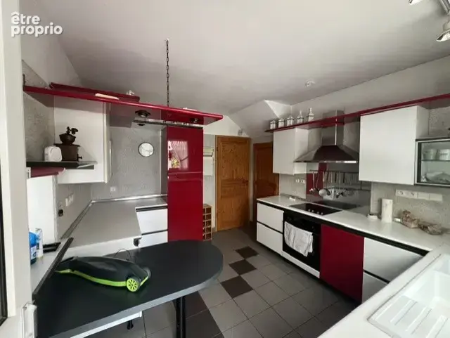 Superbe maison individuelle avec grand terrain et piscine - photo 9