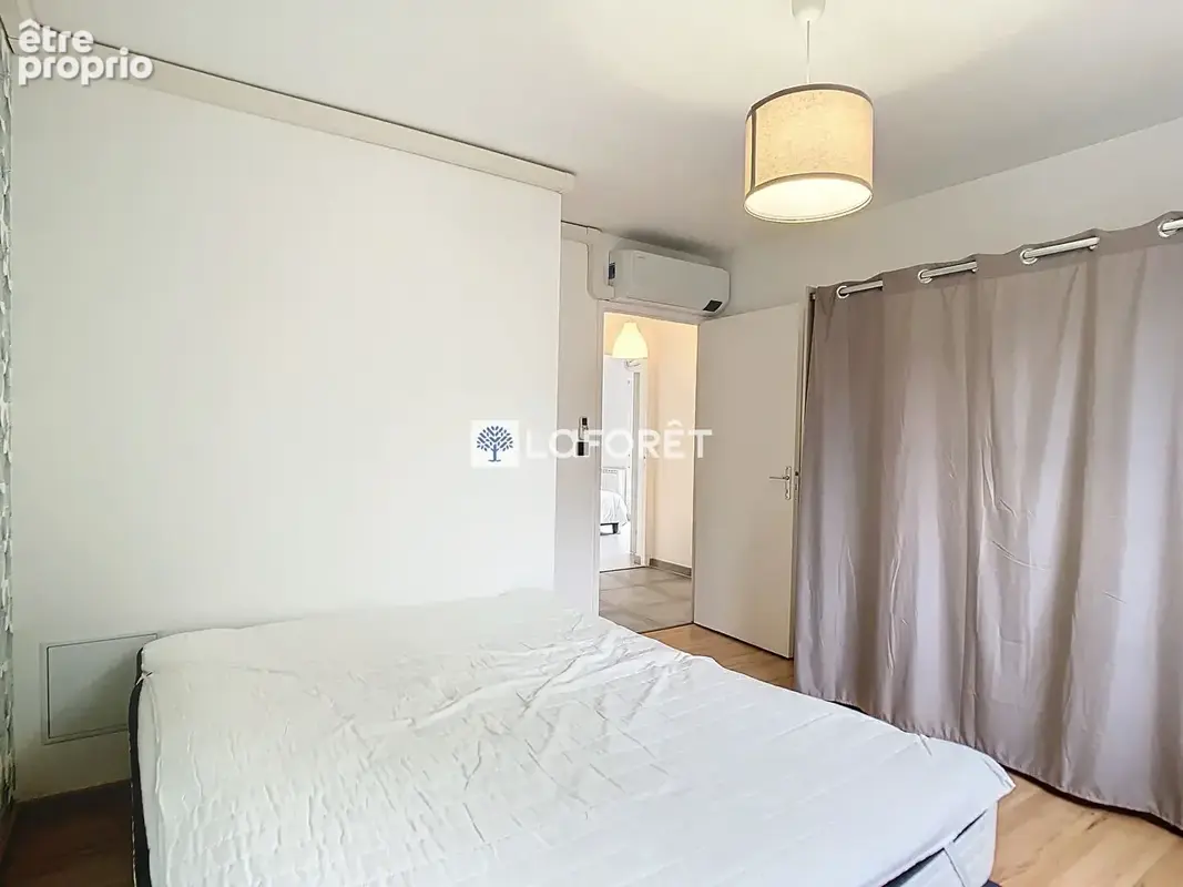Saint-Rambert, Limite Saint Cyr au Mont d'Or  Appartement familial 5 pièces avec balcons - photo 11