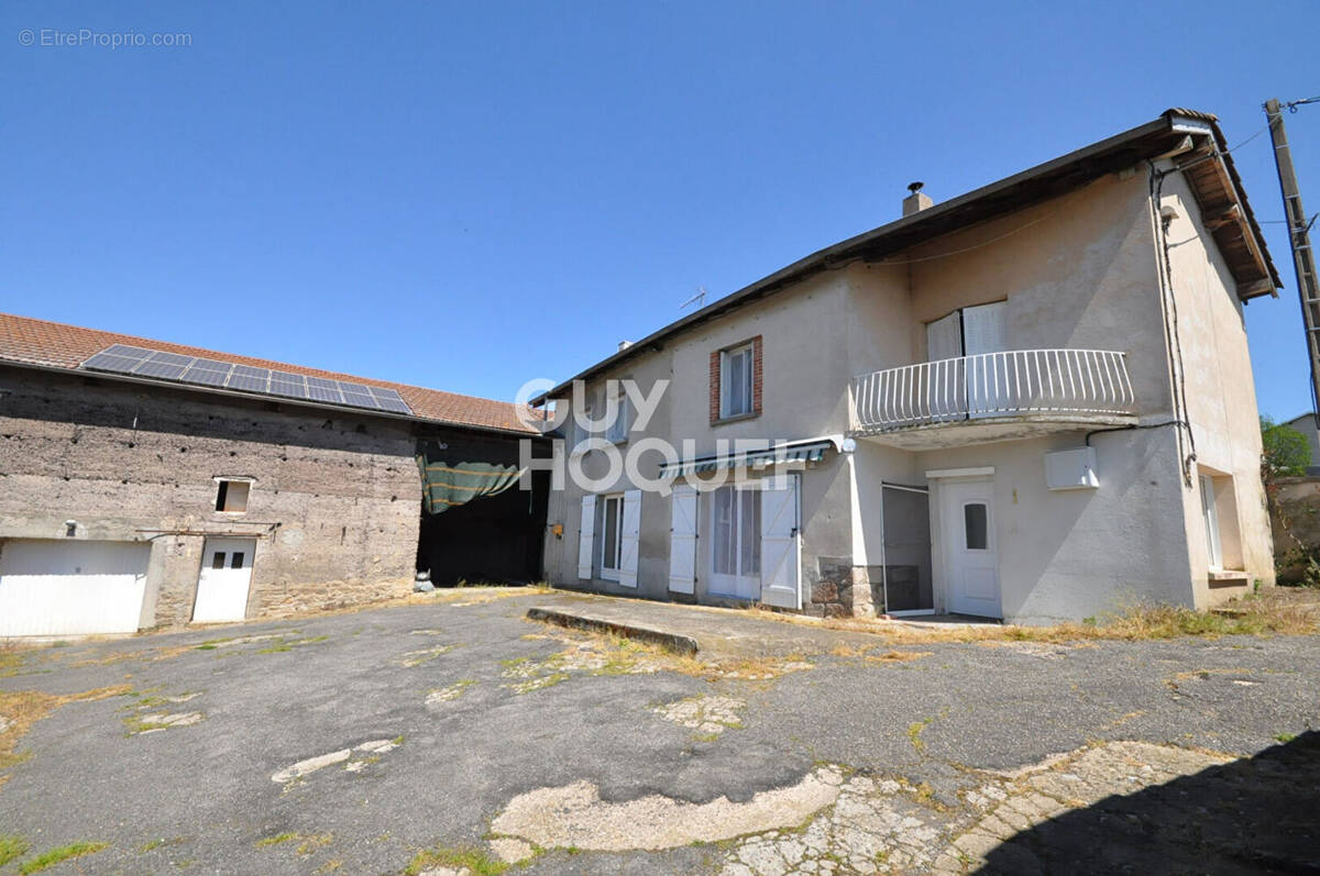 Maison à AVEIZE