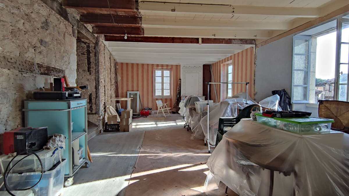 Maison à BAGAT-EN-QUERCY