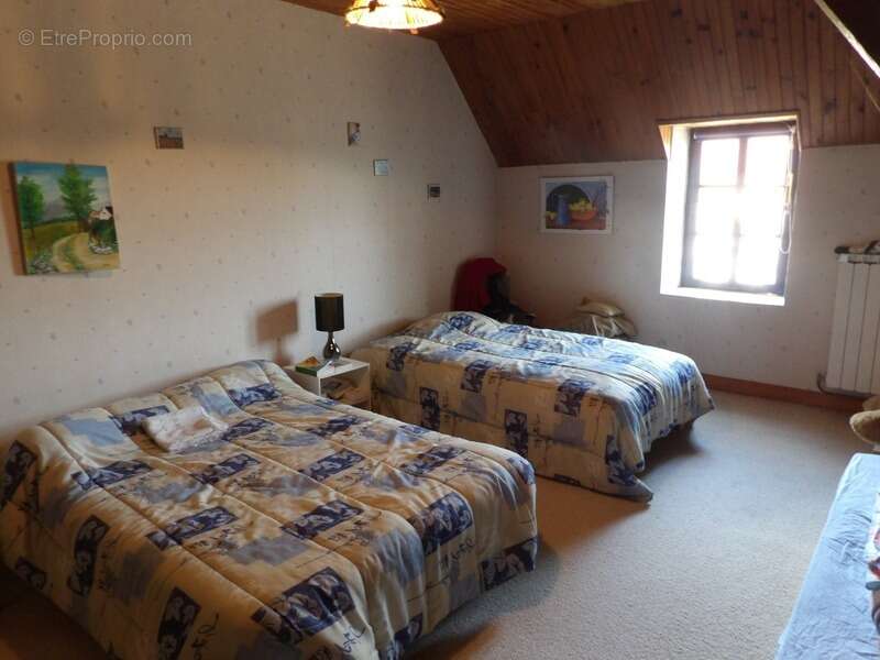 Maison à BIZENEUILLE