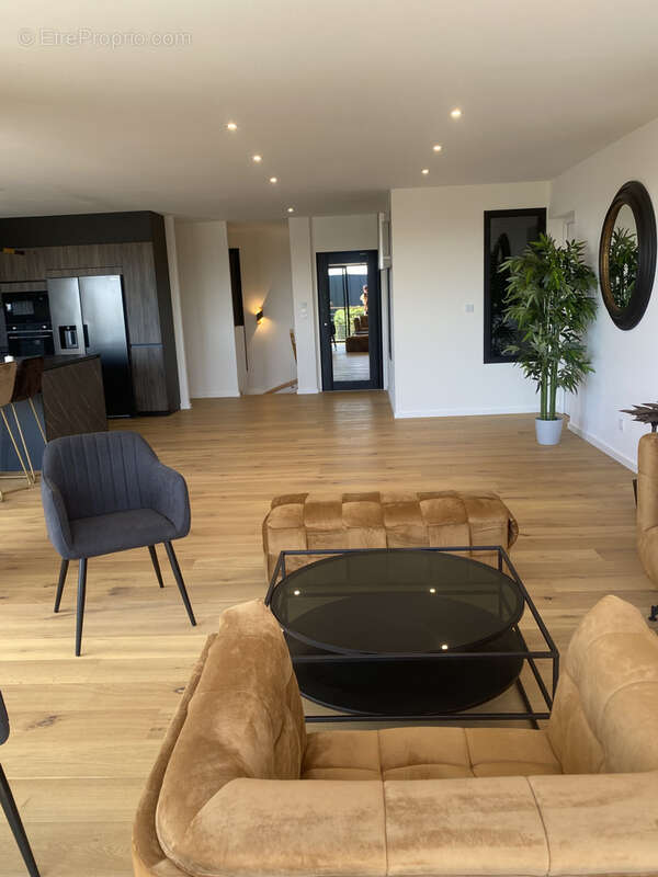 Maison à VAUX-SUR-MER