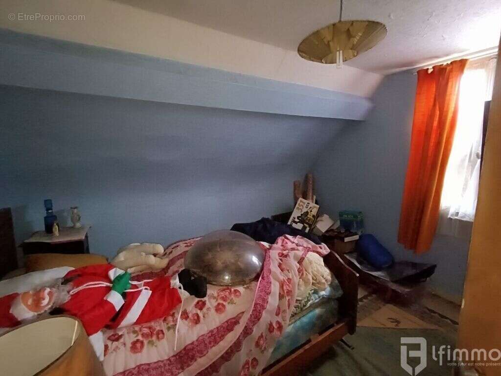 Maison 3 pièces à rénover entièrement avec terrain - photo 6