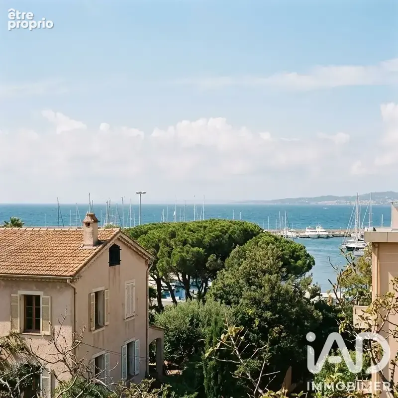 Photo 1 - Appartement à SAINT-RAPHAEL