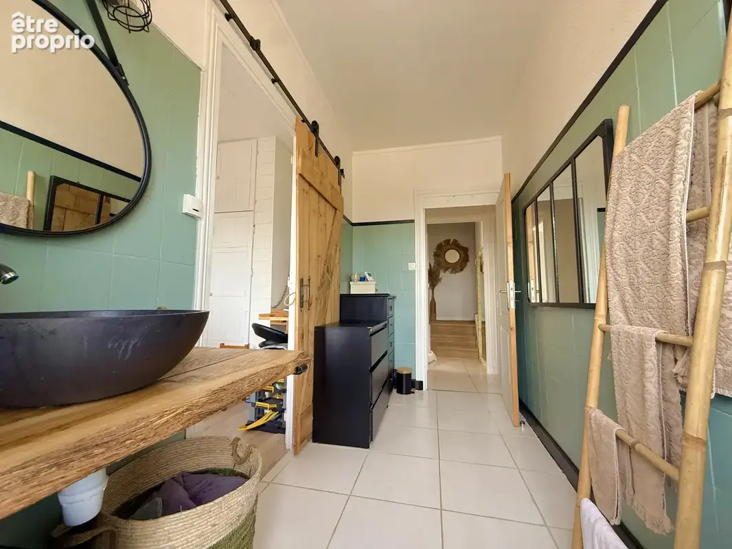 Maison avec trois chambres, suite parentale, jardin, garage - photo 17