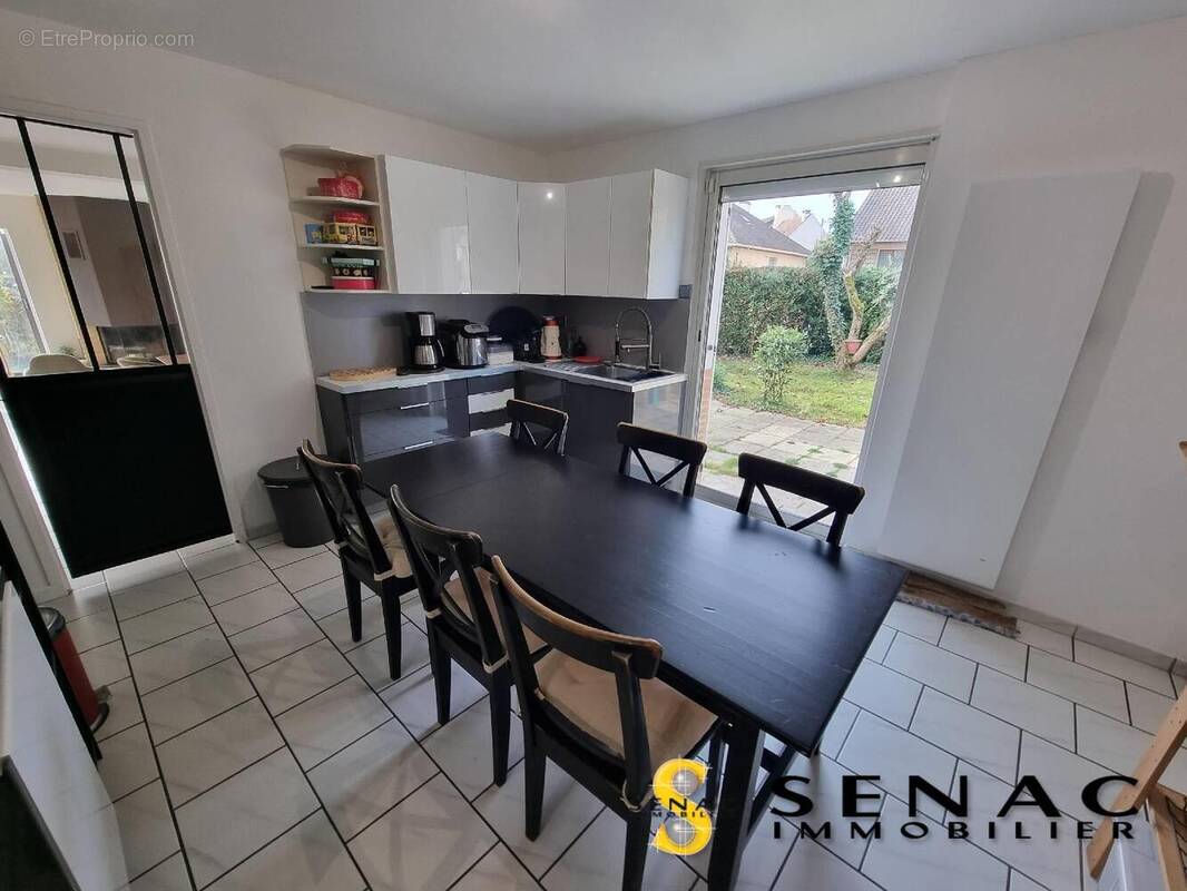 Maison à SAINT-PRIX