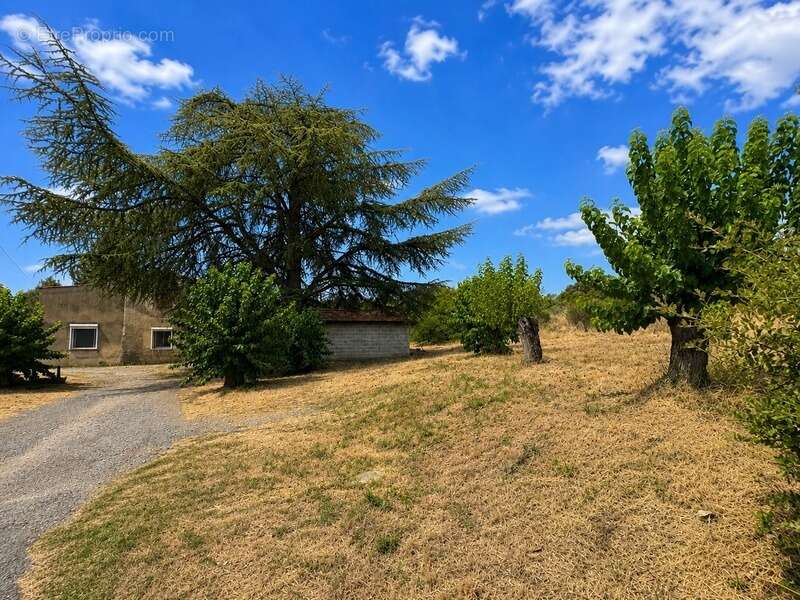 Maison à vendre 6 pièces SAINT JULIEN DE CASSAGNAS (30) - photo 2