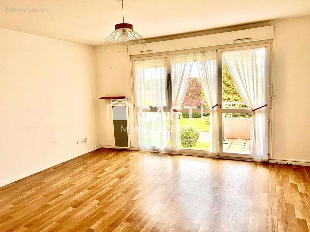 Photo 2 - Appartement à THORIGNY-SUR-OREUSE
