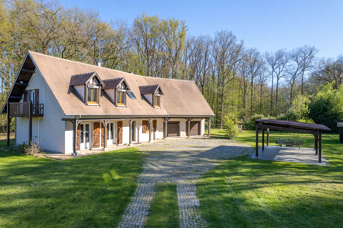 Maison à VIGNOUX-SUR-BARANGEON