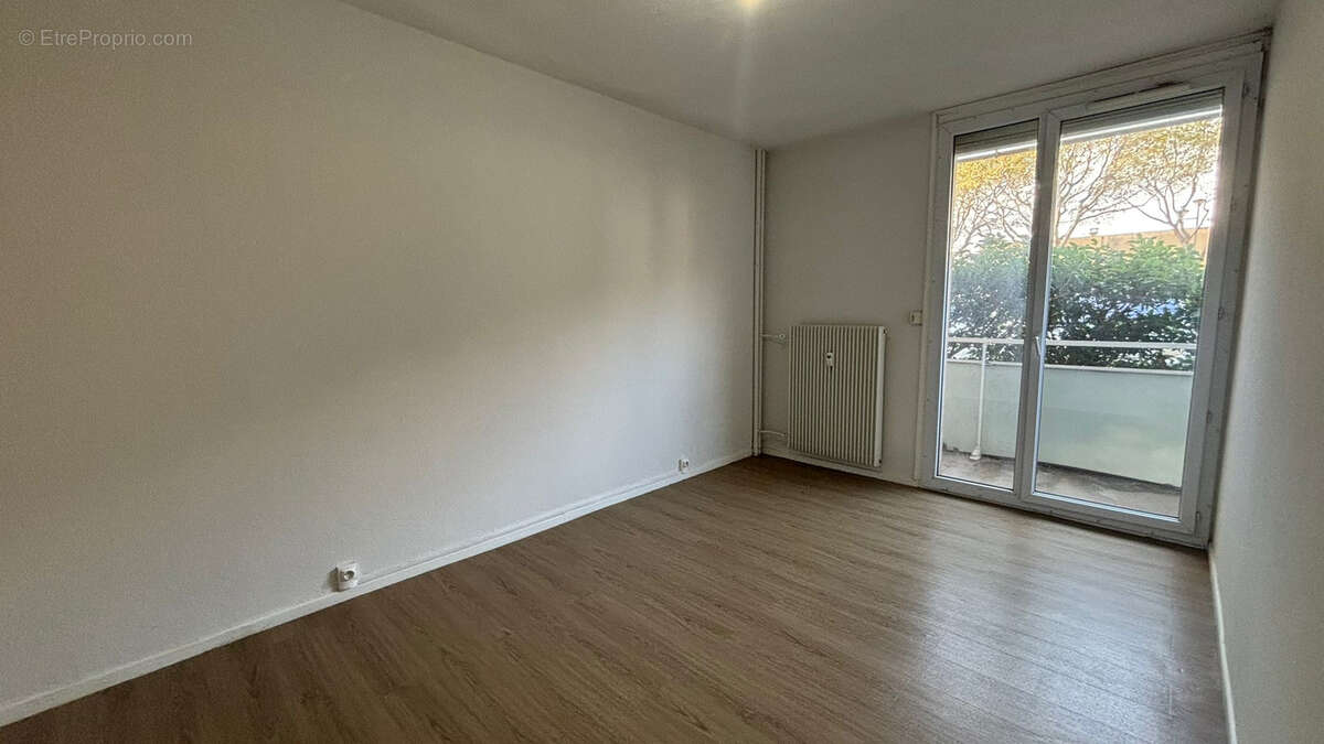 Appartement à PORT-DE-BOUC