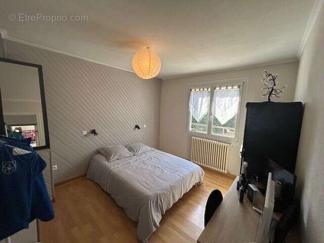 Maison à SAINT-MARTIN-DES-CHAMPS