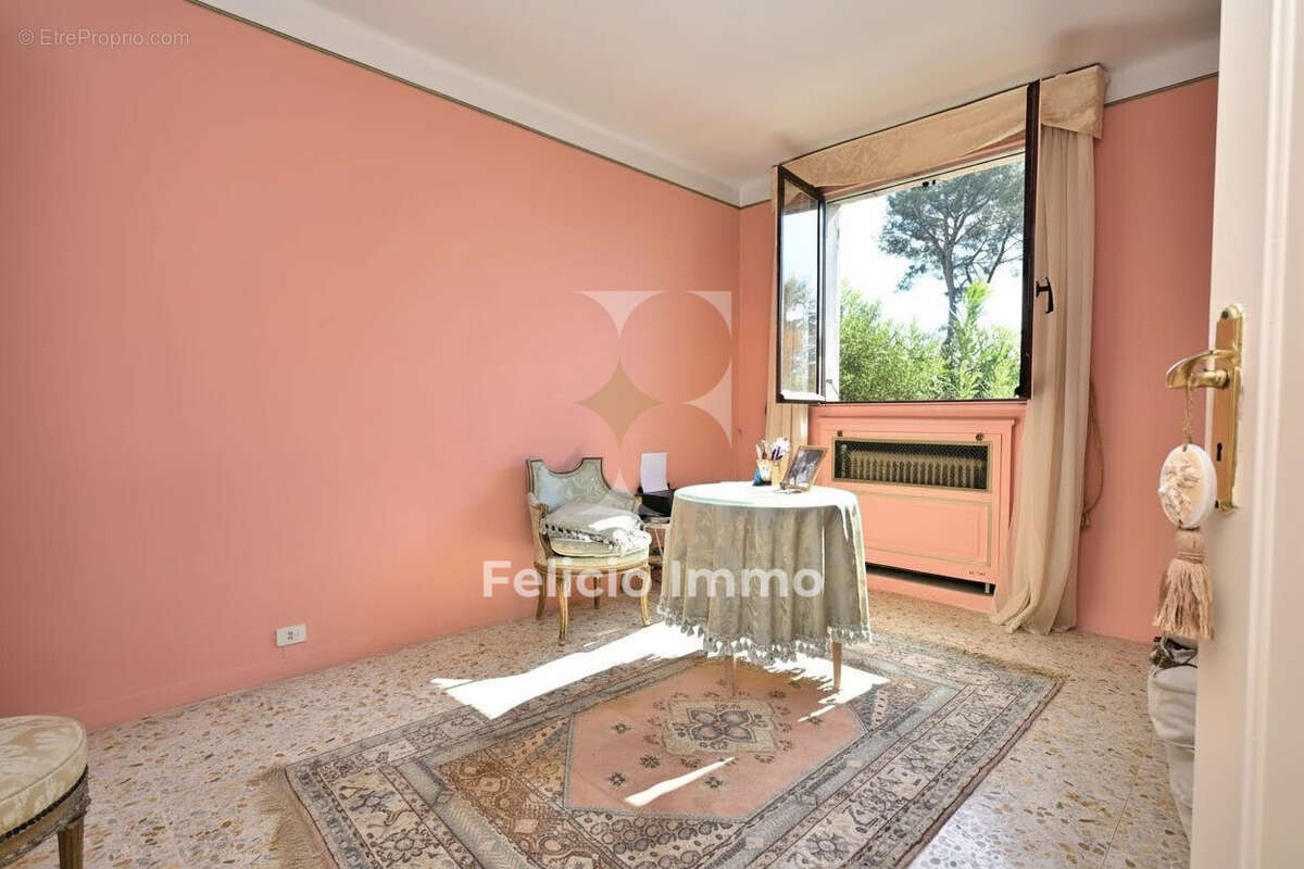Maison à MOUGINS