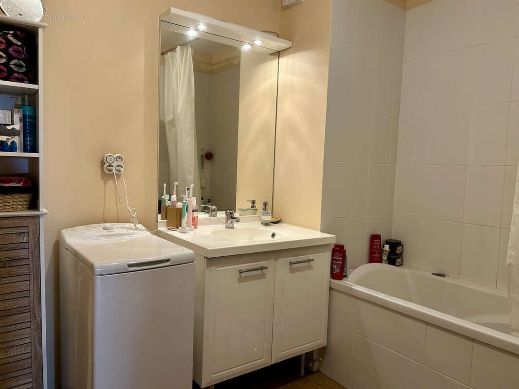 Appartement à L'ISLE-D'ABEAU