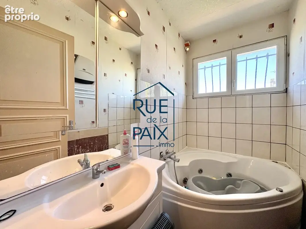 Maison 8 pièces 165 m² à vendre à Chatellerault (86100) - photo 8