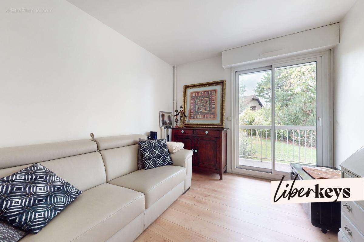Appartement à GARCHES