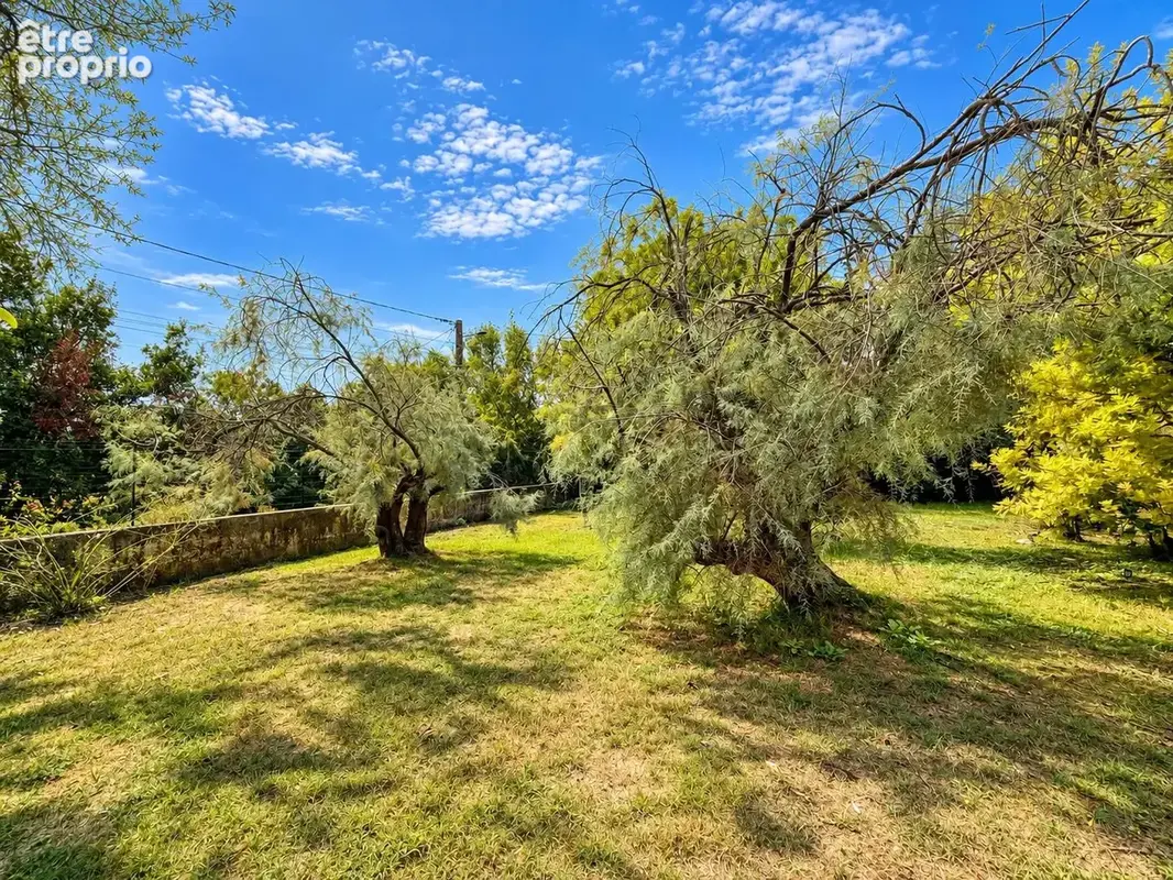 NIMES LA CIGALE Magnifique bastide 6 pièces de 210 m2 avec jardin et piscine - photo 4
