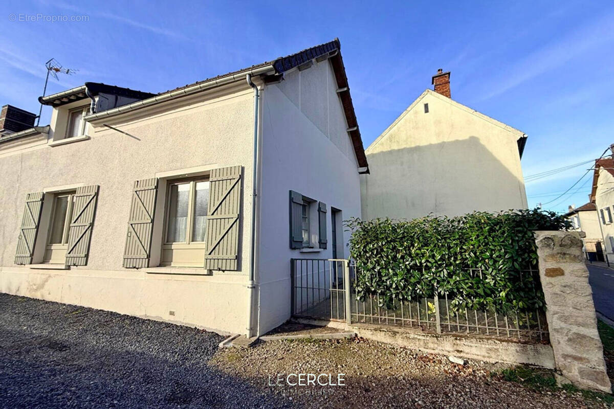 Maison à SENLIS