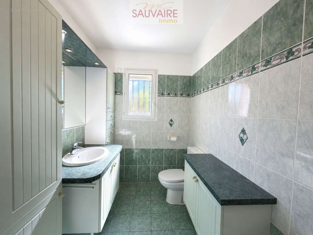 Villa 4 faces de plain-pied avec 3 chambres et garage - photo 15