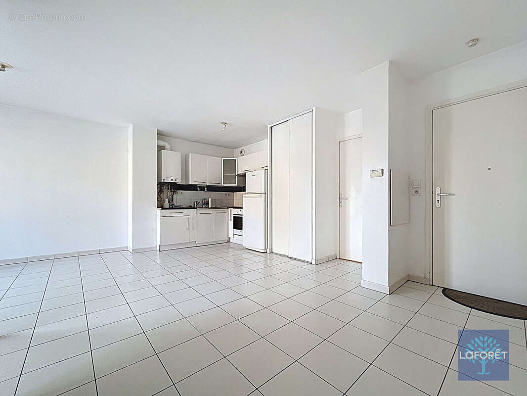 Appartement à CHILLY-MAZARIN