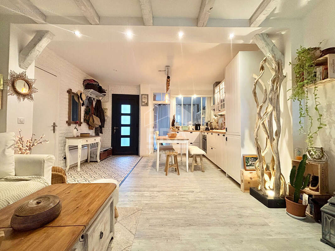 Appartement à BALLANCOURT-SUR-ESSONNE