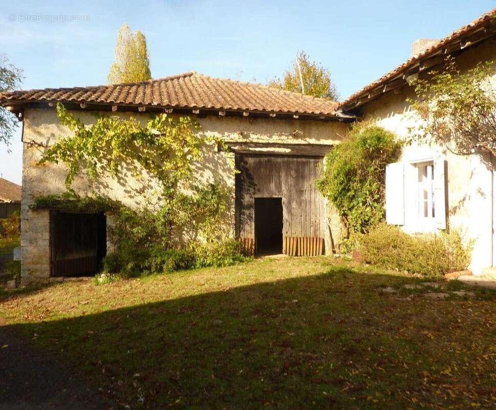 Maison à SAINT-CLAUD