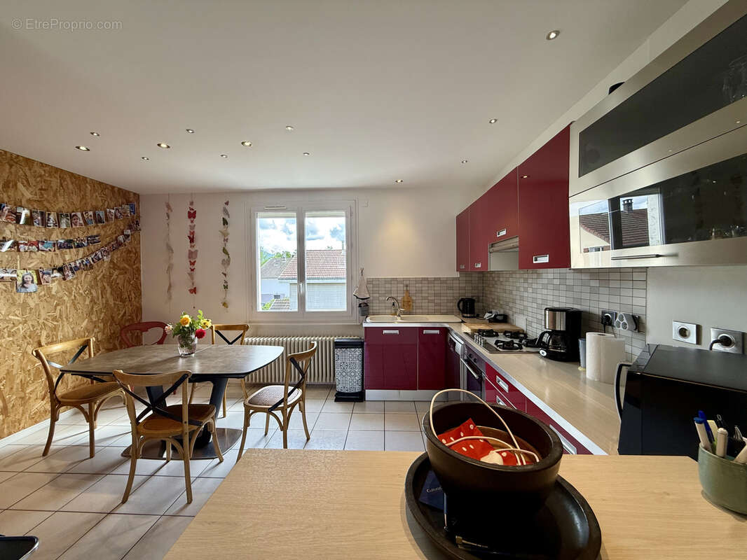 Appartement à MEYTHET