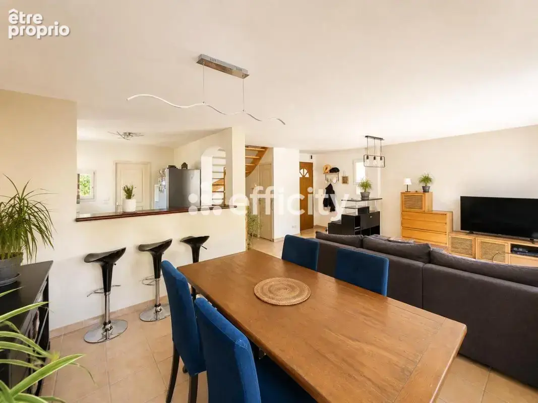 Maison 90 m² à Redessan  - photo 4