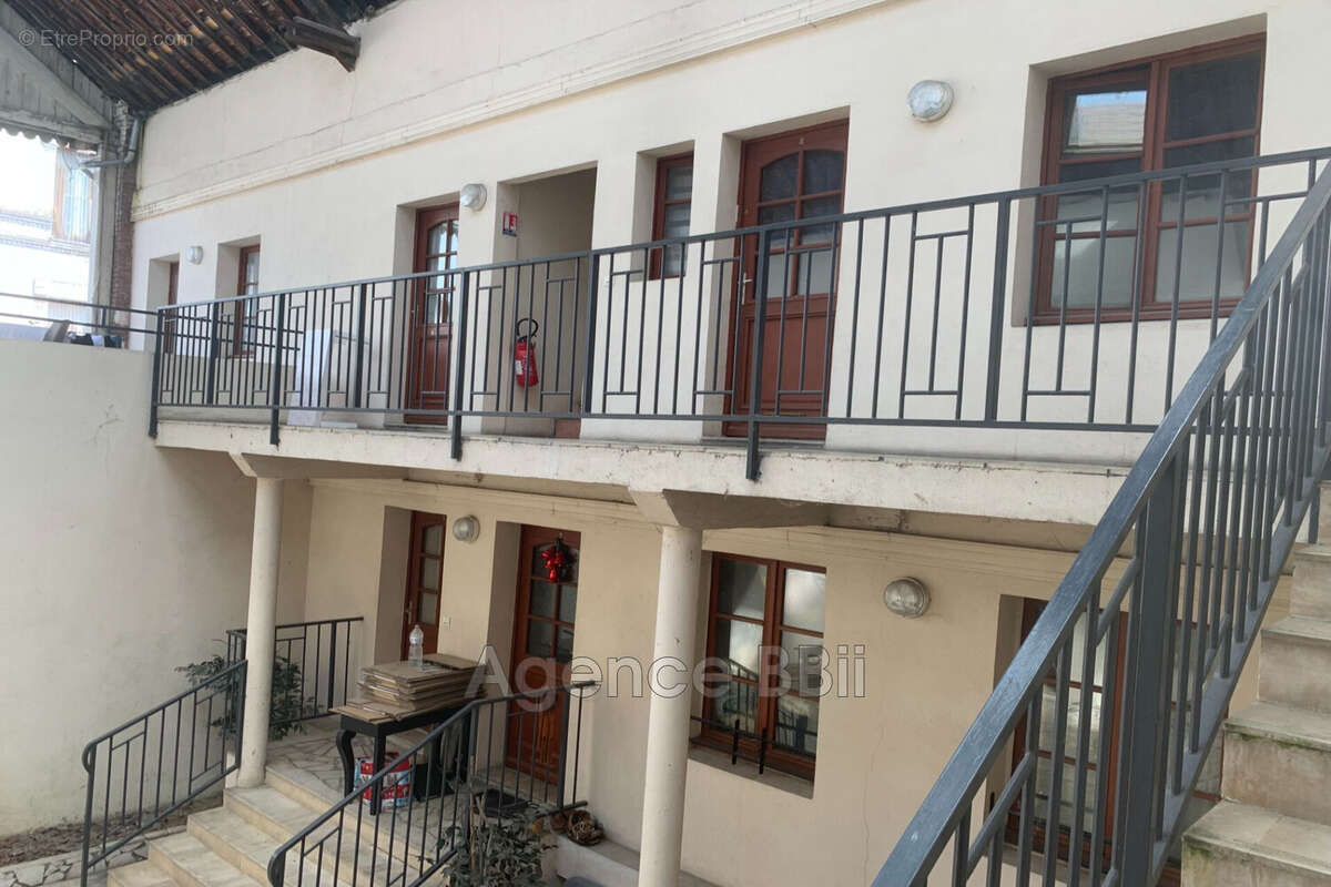 Appartement à MERU