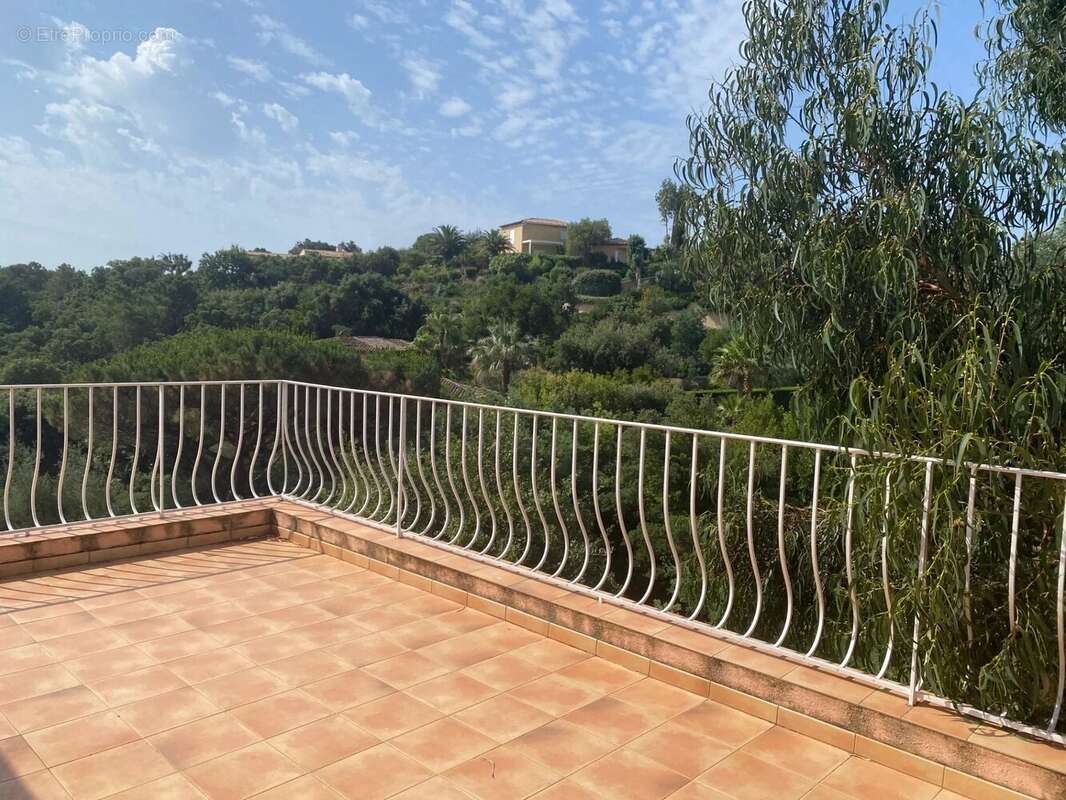 Maison à Grimaud  - photo 3