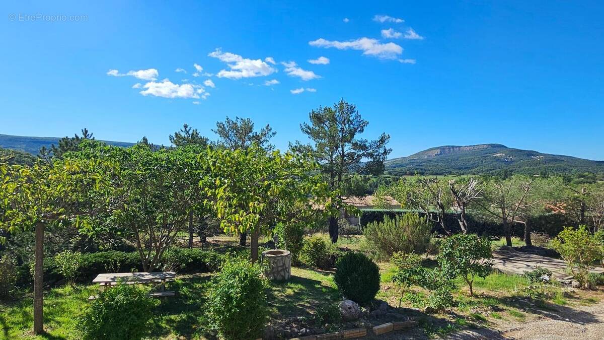 Photo 1 - Maison à FORCALQUIER