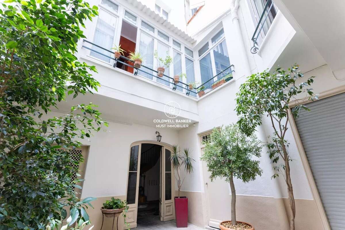 Appartement bourgeois d’exception – Une adresse prestigieuse au cœur de Perpignan - photo 15