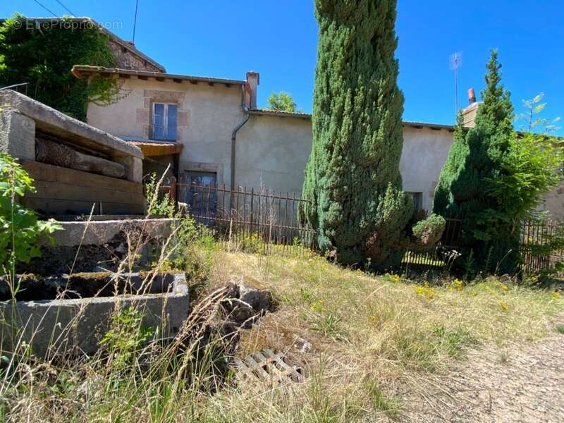 Maison à LA PACAUDIERE
